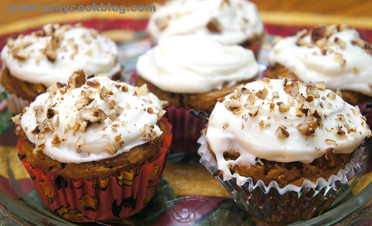 Two Ingredient Pumpkin Spice Cupcakes