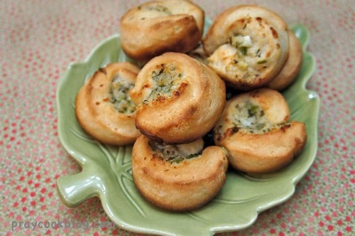 garlic cheese spirals