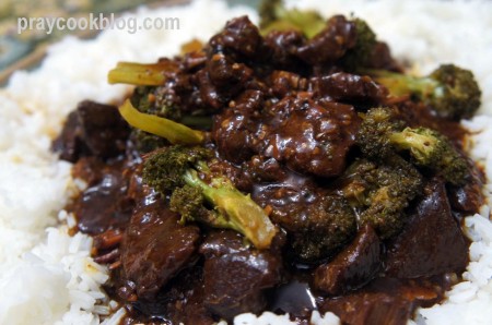 beef broc rice plated