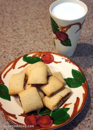 fig newton and milk