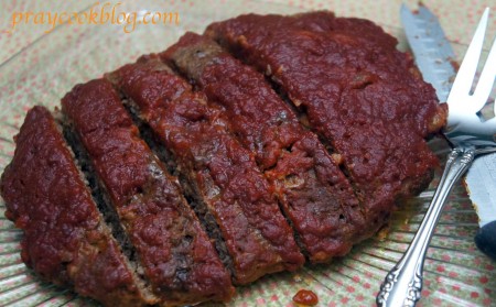 sliced meatloaf