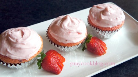 strawberry cupcakes 3