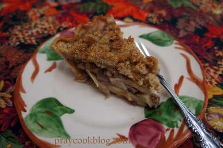 apple crumb pie fork