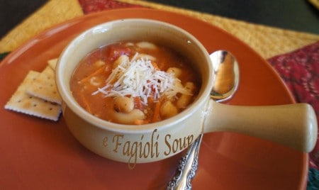 e fagoli soup bowl