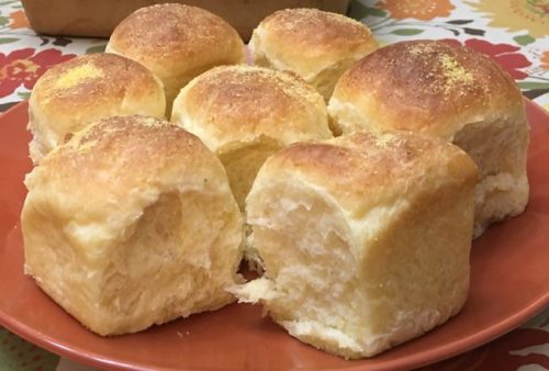 Cornmeal Yeast Rolls Recipe